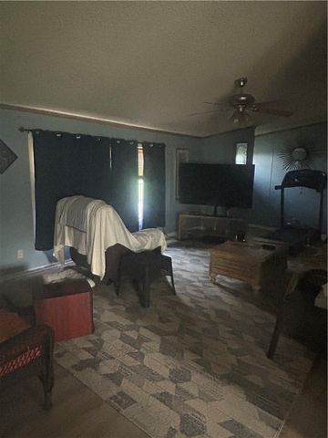 341 Bridgeport Rd, Mt Pleasant Twp, PA 15666