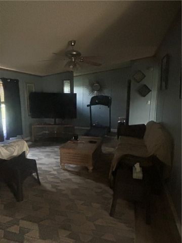 341 Bridgeport Rd, Mt Pleasant Twp, PA 15666