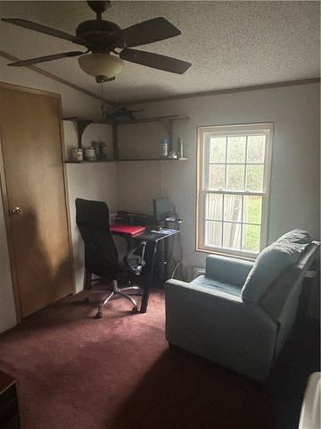 341 Bridgeport Rd, Mt Pleasant Twp, PA 15666