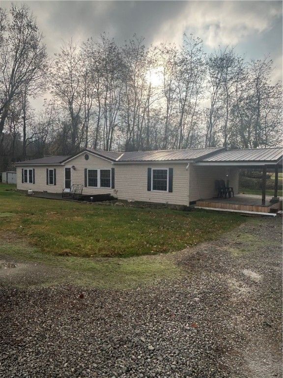 341 Bridgeport Rd, Mt Pleasant Twp, PA 15666