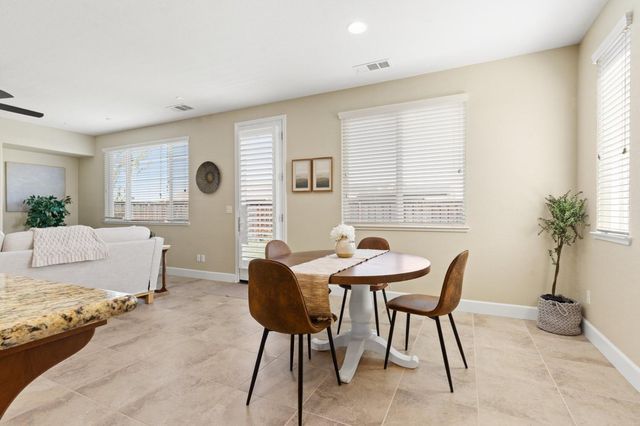 6307 Lookout Pass Way, Rocklin, CA 95765