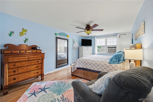 42 Leni Lane, Cheektowaga, NY 14225