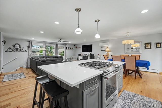 42 Leni Lane, Cheektowaga, NY 14225
