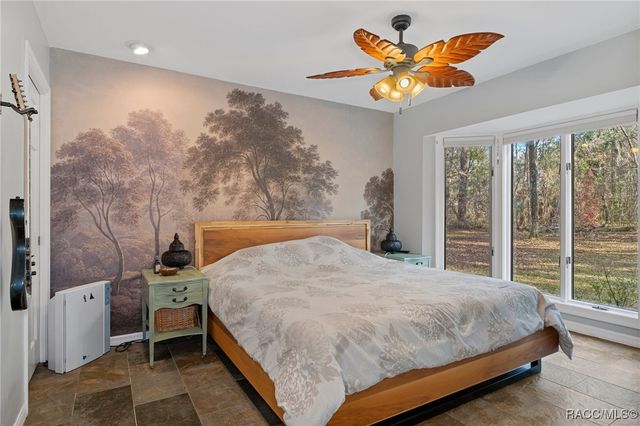 22347 Golden Retriever Lane, Brooksville, FL 34601