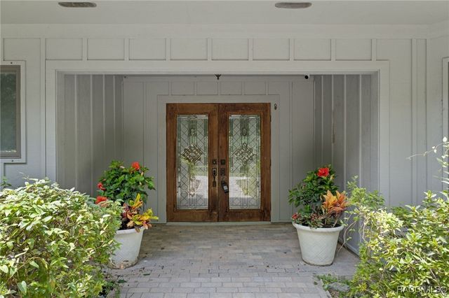 22347 Golden Retriever Lane, Brooksville, FL 34601