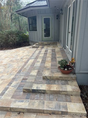 22347 Golden Retriever Lane, Brooksville, FL 34601