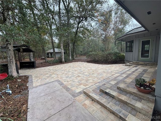 22347 Golden Retriever Lane, Brooksville, FL 34601