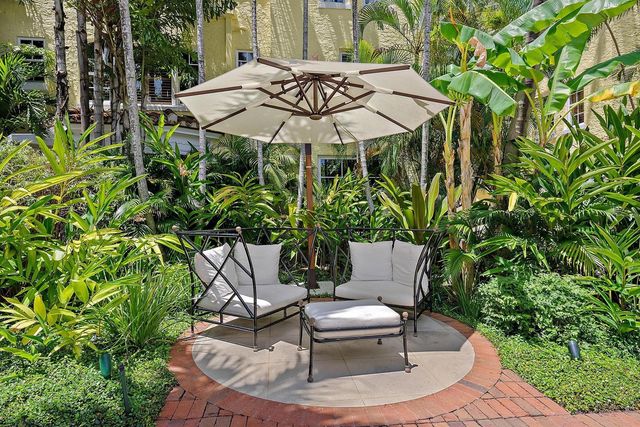 301 Australian Avenue 301, Palm Beach, FL 33480