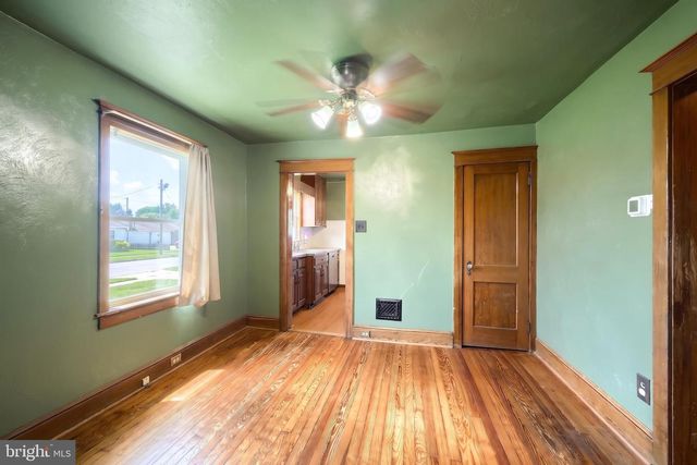 2151 MAPLE RD, York, PA 17408