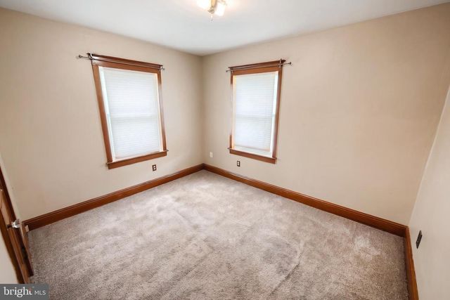 2151 MAPLE RD, York, PA 17408
