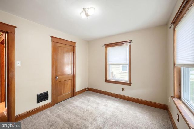 2151 MAPLE RD, York, PA 17408