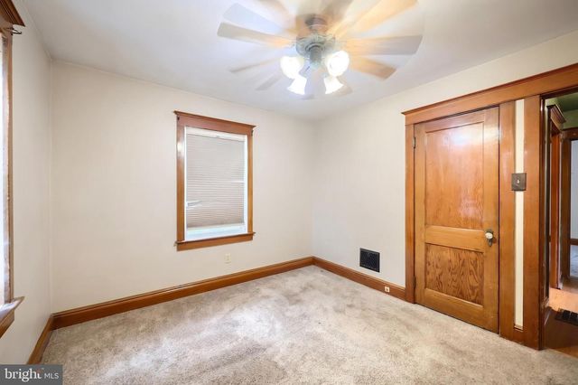 2151 MAPLE RD, York, PA 17408