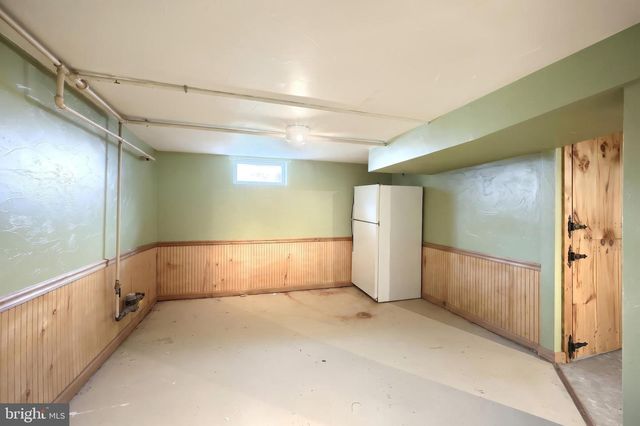2151 MAPLE RD, York, PA 17408