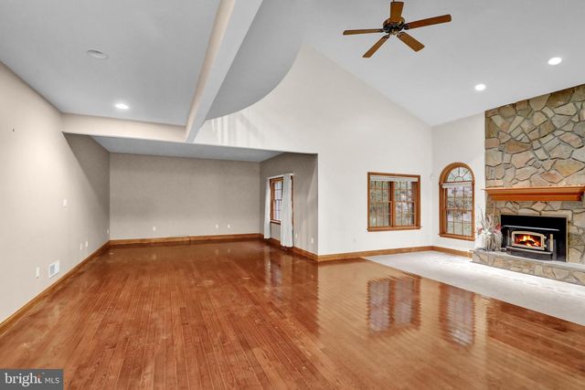 456 MAIN ST, Mohnton, PA 19540