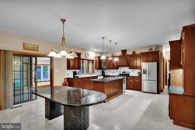 456 MAIN ST, Mohnton, PA 19540