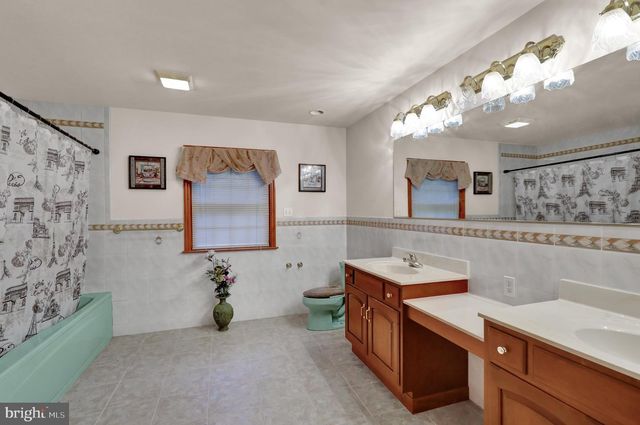 456 MAIN ST, Mohnton, PA 19540