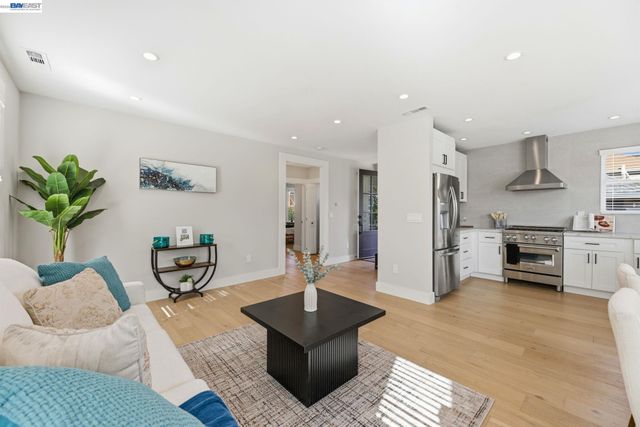 1841 Vine St, Berkeley, CA 94703