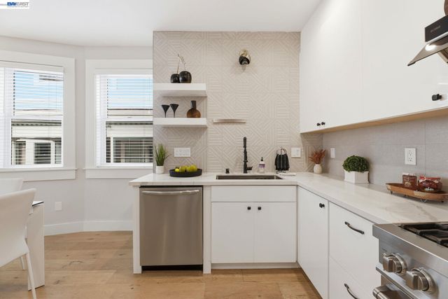 1841 Vine St, Berkeley, CA 94703