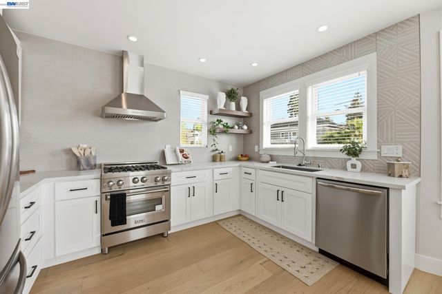 1841 Vine St, Berkeley, CA 94703