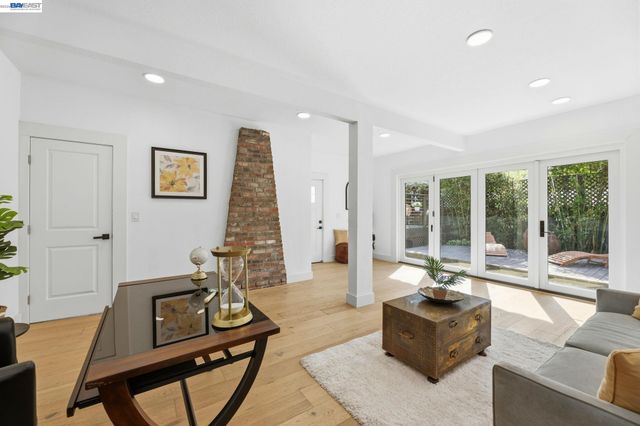 1841 Vine St, Berkeley, CA 94703