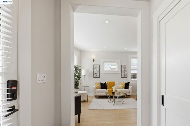 1841 Vine St, Berkeley, CA 94703