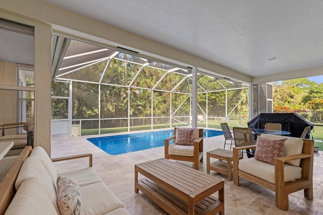 9061 Cypress Hollow Drive, Palm Beach Gardens, FL 33418