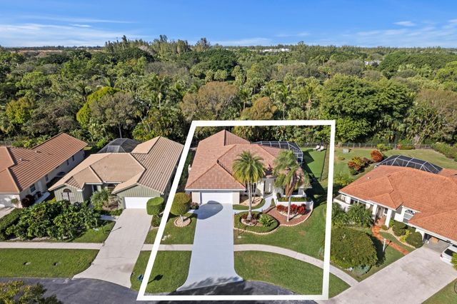 9061 Cypress Hollow Drive, Palm Beach Gardens, FL 33418