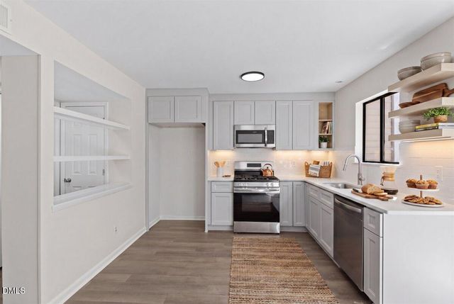 5806 Shady Grove Circle, Raleigh, NC 27609