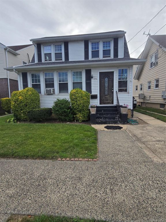 70 Rockaway Parkway, Valley Stream, NY 11580 — exterior
