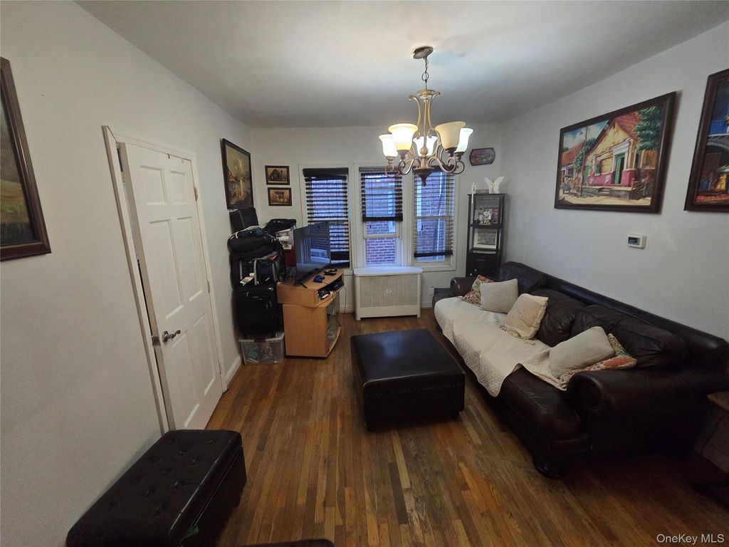 70 Rockaway Parkway, Valley Stream, NY 11580 — photo 2