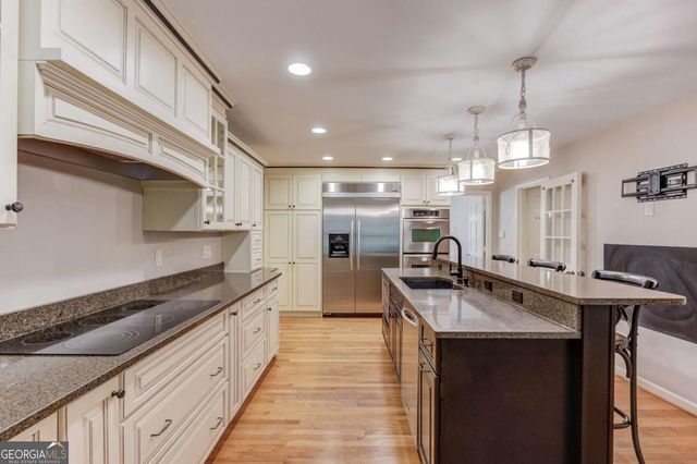 9620 River Lake Drive, Roswell, GA 30075