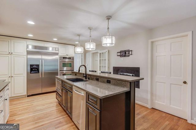 9620 River Lake Drive, Roswell, GA 30075