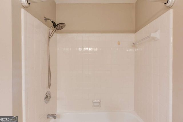 9620 River Lake Drive, Roswell, GA 30075