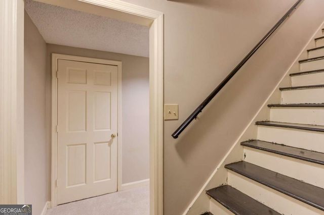 9620 River Lake Drive, Roswell, GA 30075