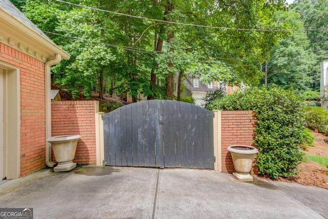 9620 River Lake Drive, Roswell, GA 30075