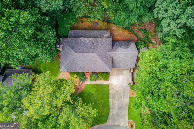 9620 River Lake Drive, Roswell, GA 30075