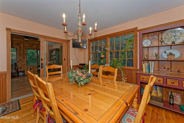 2525 Antonia Drive, Niskayuna, NY 12309