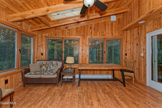 2525 Antonia Drive, Niskayuna, NY 12309