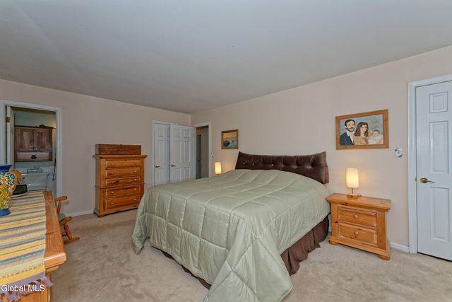 2525 Antonia Drive, Niskayuna, NY 12309