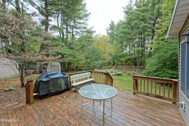 2525 Antonia Drive, Niskayuna, NY 12309