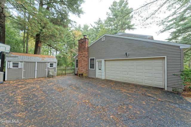 2525 Antonia Drive, Niskayuna, NY 12309