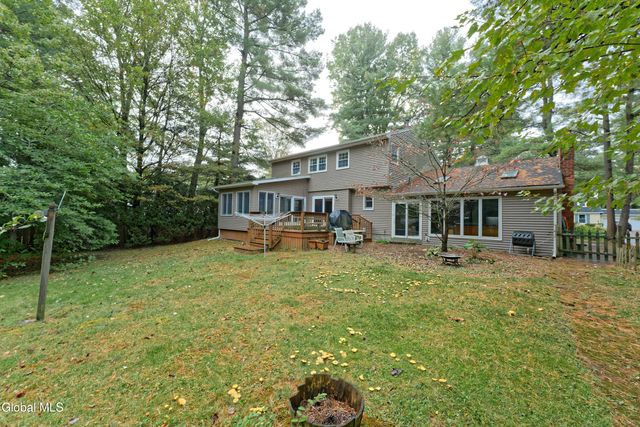 2525 Antonia Drive, Niskayuna, NY 12309