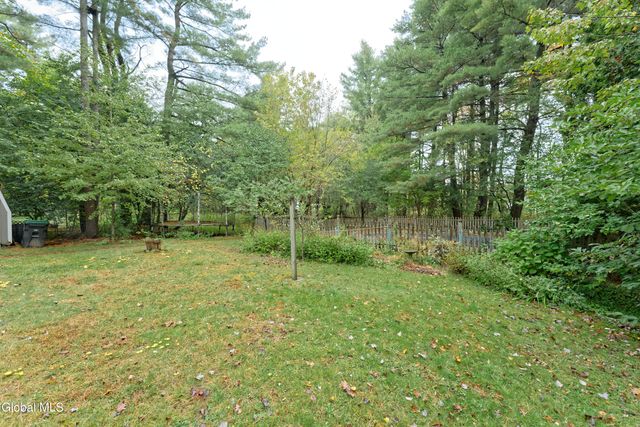 2525 Antonia Drive, Niskayuna, NY 12309