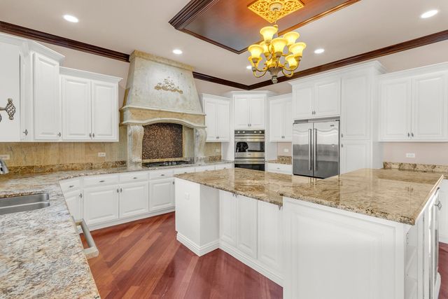 1948 Saddle Farm Lane, Naperville, IL 60564