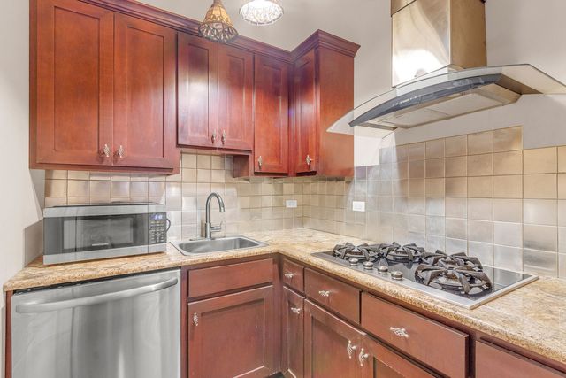 1948 Saddle Farm Lane, Naperville, IL 60564