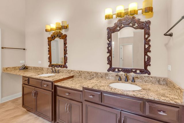 1948 Saddle Farm Lane, Naperville, IL 60564