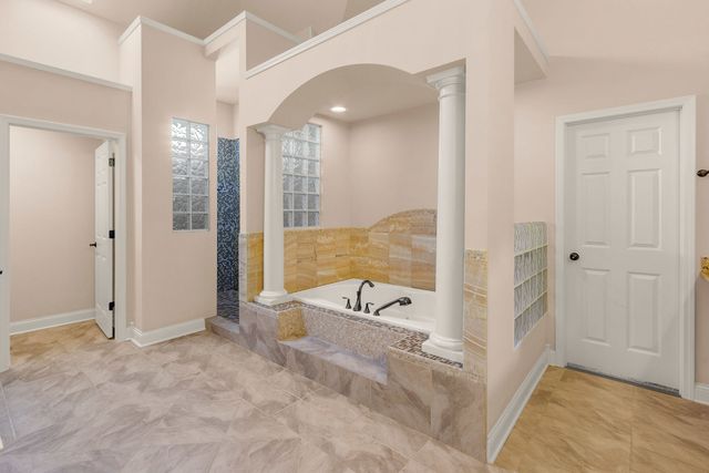 1948 Saddle Farm Lane, Naperville, IL 60564
