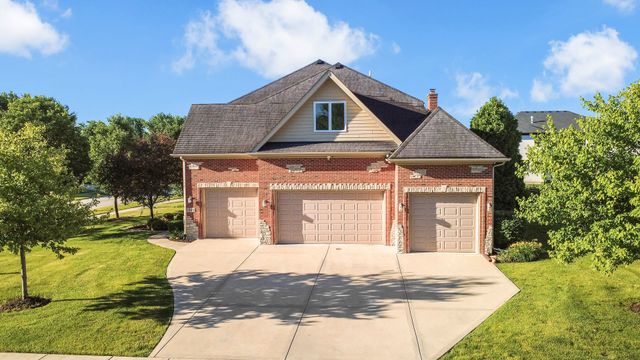 1948 Saddle Farm Lane, Naperville, IL 60564