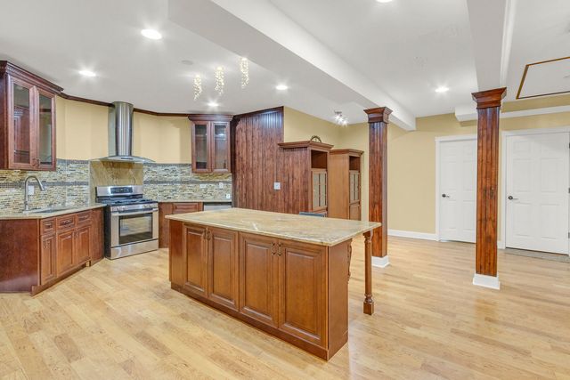 1948 Saddle Farm Lane, Naperville, IL 60564