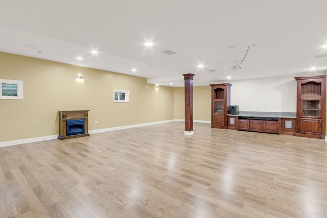 1948 Saddle Farm Lane, Naperville, IL 60564